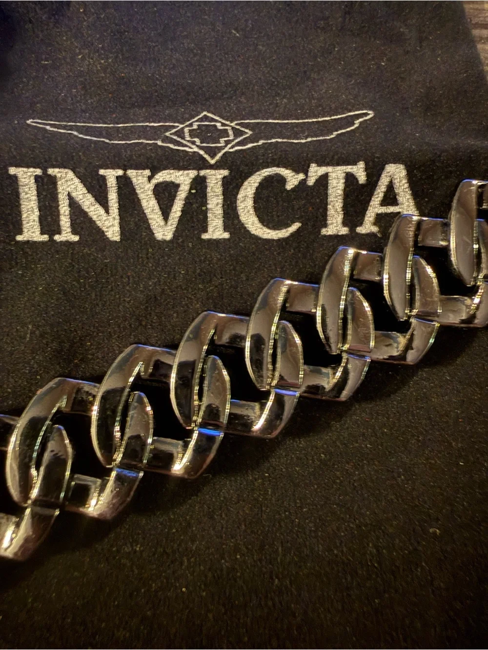 Invicta bold cuban